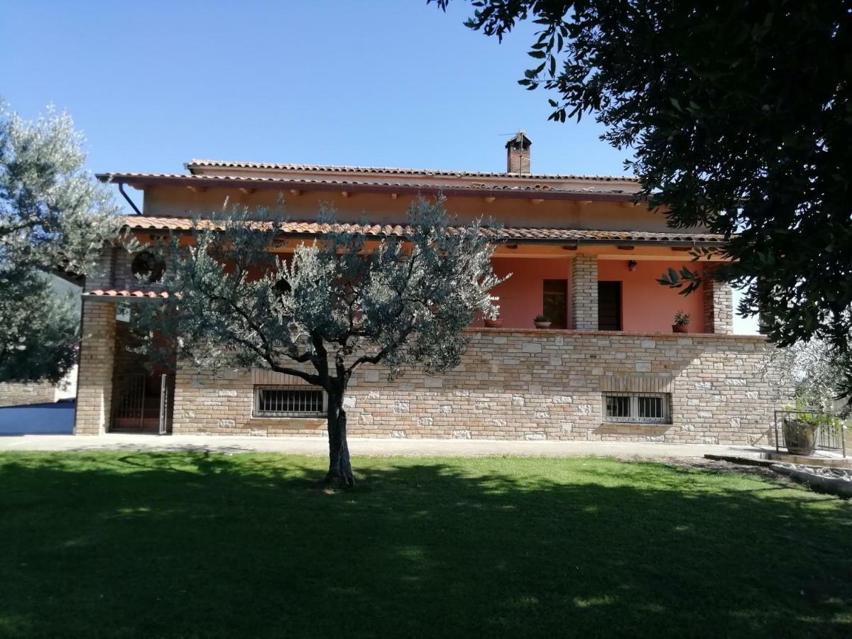 La Lanterna Di Lanfo Apartman Assisi Kültér fotó