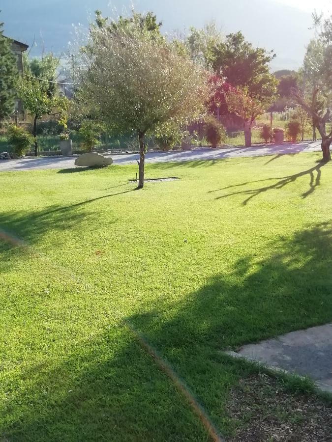 La Lanterna Di Lanfo Apartman Assisi Kültér fotó