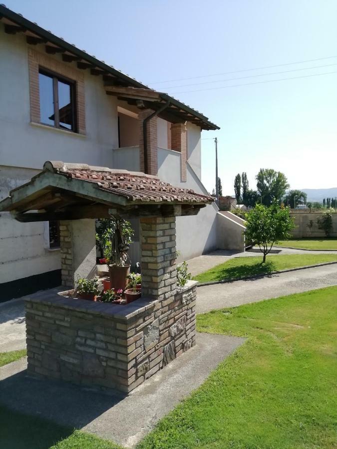 La Lanterna Di Lanfo Apartman Assisi Kültér fotó