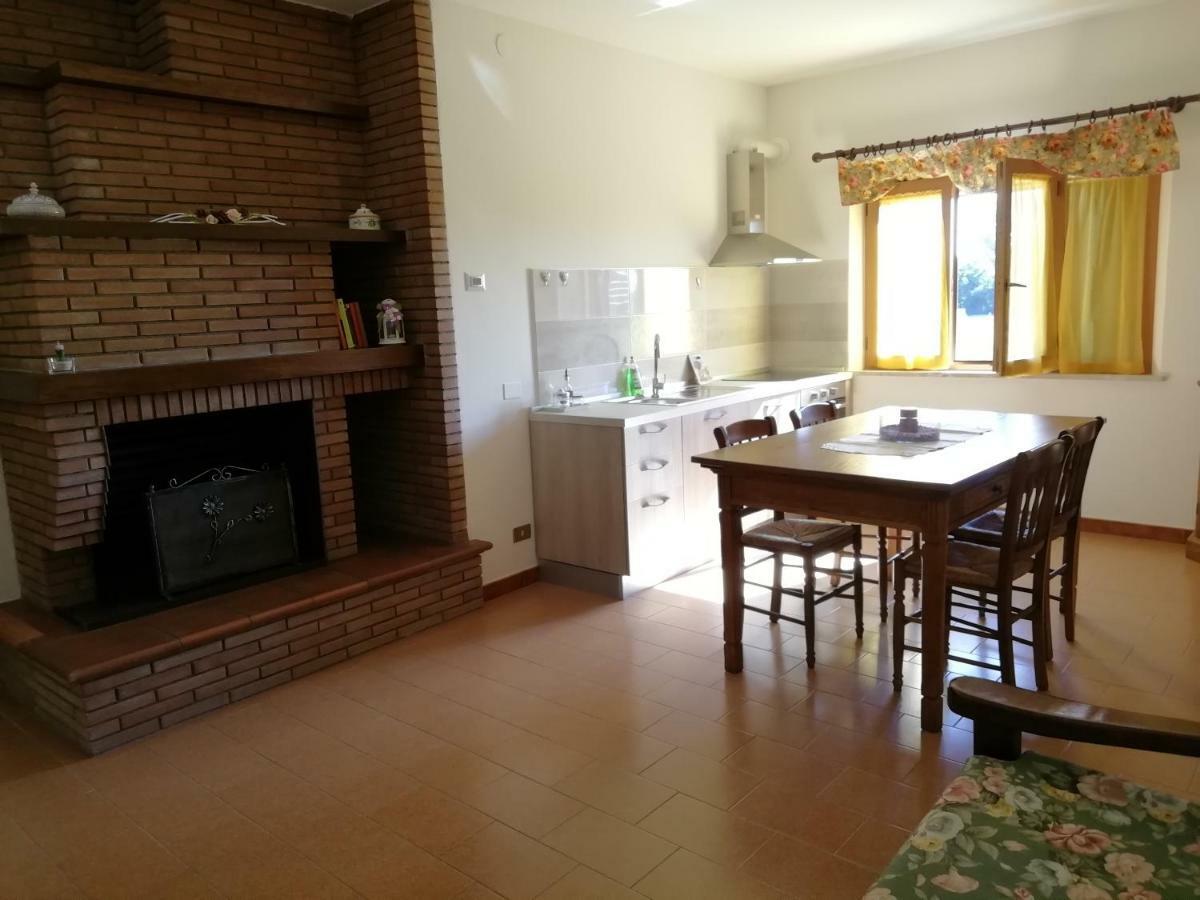 La Lanterna Di Lanfo Apartman Assisi Kültér fotó