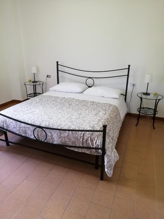 La Lanterna Di Lanfo Apartman Assisi Kültér fotó